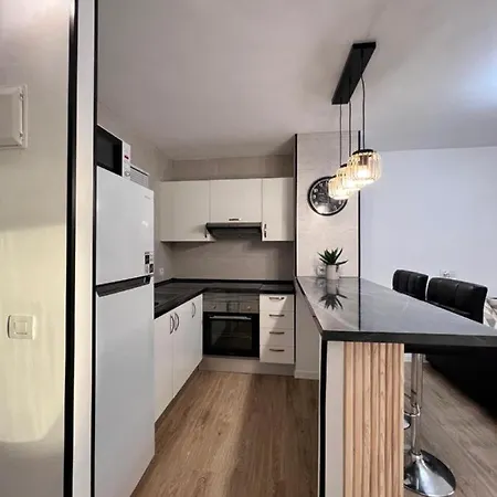Apartmán With Terrace And Pools In Costa Adeje (Tenerife)